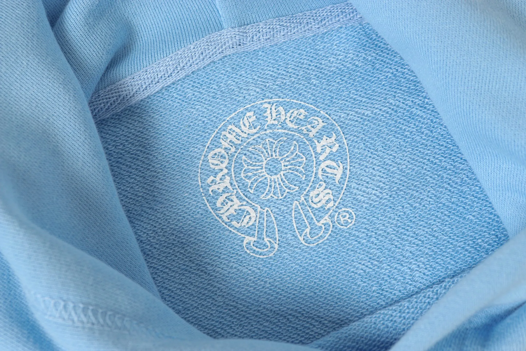 P240 3193-1 Cross-border running quantity model, please do not place an order if you pursue quality - Chrome Hearts/Chrome Heart Sword✝️ printed hooded sweatshirt - High weight, high density and high quality, soft, delicate and skin-friendly wool, soft and silky to the touch, excellent warmth and skin-friendly properties - Custom-woven and custom-dyed, no color difference, no matter the fabric or workmanship details, beat the ordinary version on the market - Hardware zipper accessories are all customized, full of details -Colour: sky blue -Size: S M L XL